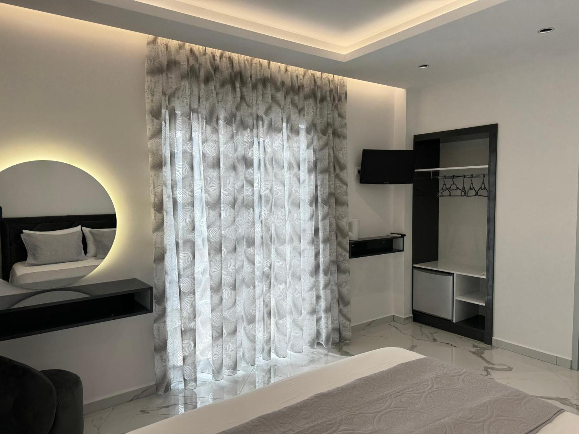Ionian View B&B Himare Phòng bức ảnh